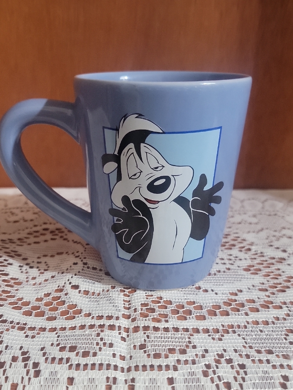 Warner Bros. PePe Le Pew  Character Ceramic Mug 1998